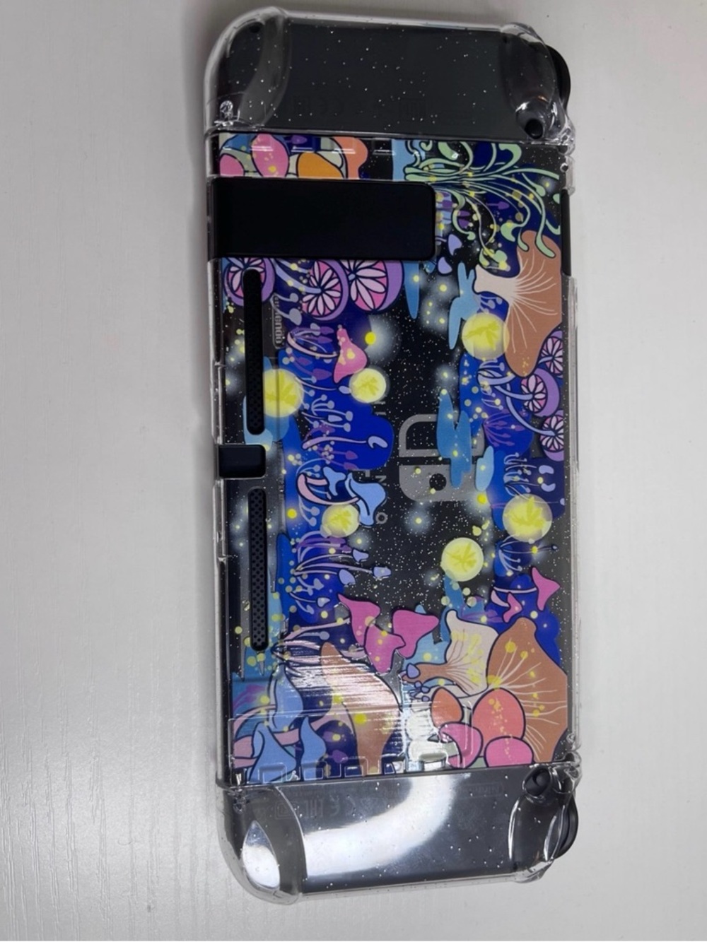 Nintendo Switch - Picture 2 of 5